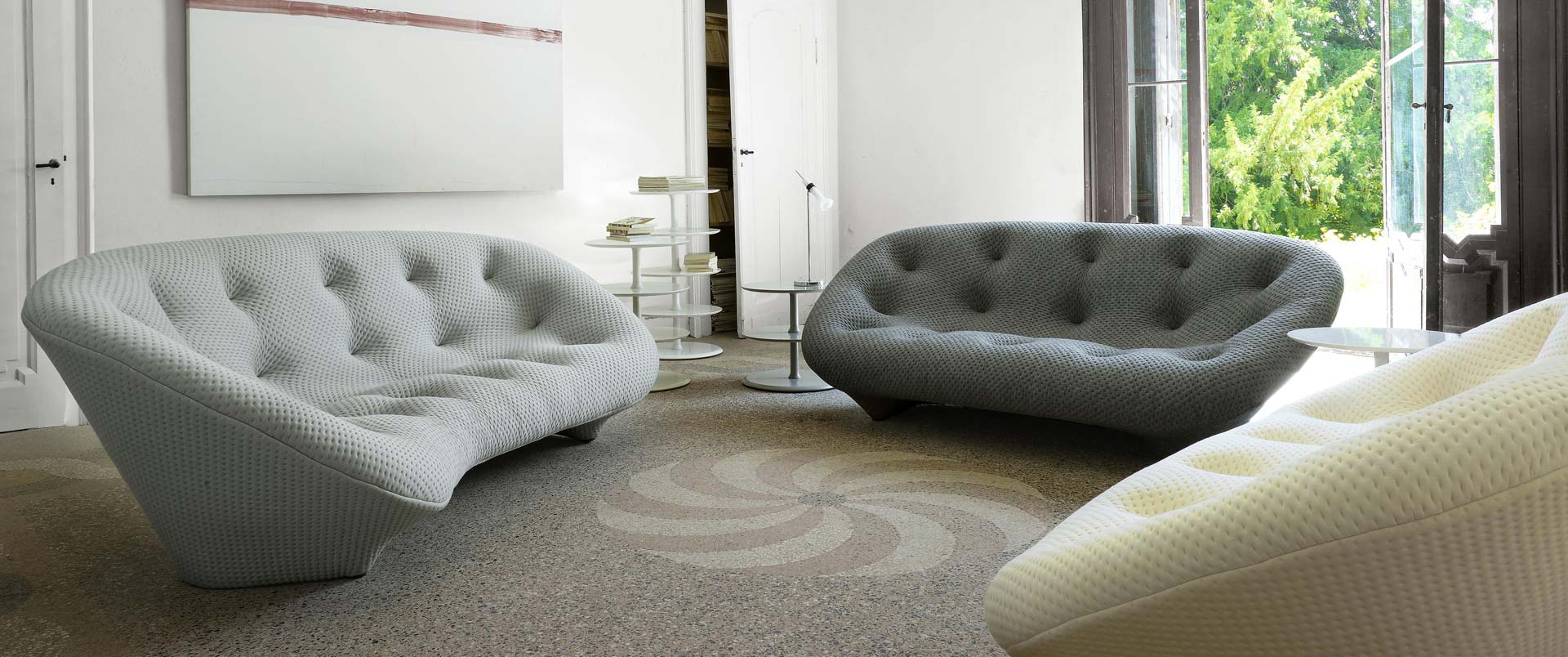 x Ligne Roset Ploum